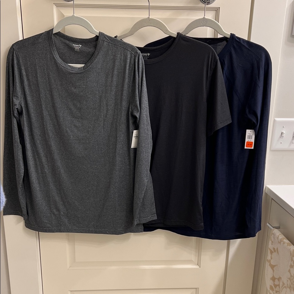 NWT Old Navy Boys active shirts 3 pack
